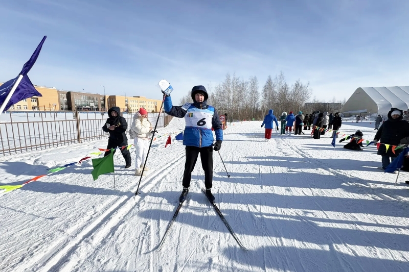 «Лыжня России» в Оби объединила более 200 жителей и гостей города