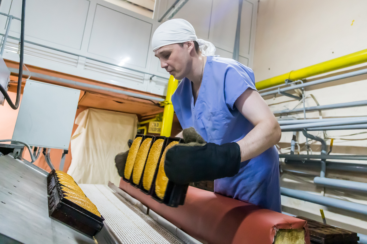 Пенсии, призыв и хлеб: что изменится в Новосибирской области с 1 апреля