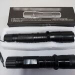 В Толмачёво у пассажира рейса в Ташкент изъяли электрошокер в фонарике