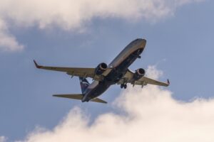 Врач-диагност помогла мужчине с приступом гипогликемии на рейсе Москва-Новосибирск