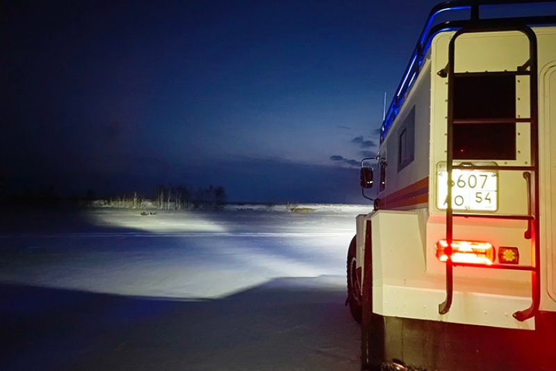 Спасатели нашли заблудившегося рыбака на озере Песчаное под Новосибирском