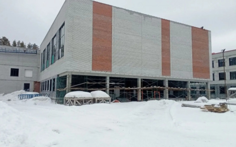 Школу на 550 мест возводят в поселке Кудряшовский по госпрограмме