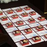 Нагрудные знаки «Почетный донор России» вручили 24 жителям Новосибирской области