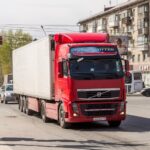 Движение фур с нагрузкой на ось более 5 тонн запретили на региональных трассах