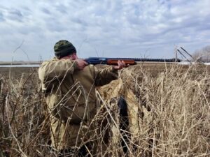 Инспекторы с дронами провели полторы тысячи рейдов в разгар весенней охоты на селезней