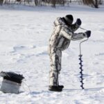 Из-за угрозы отрыва льда в Новосибирске ввели запрет на подлёдный лов рыбы