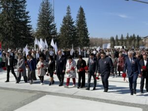 Студенты вузов и колледжей региона создали «Стену Памяти» на акции «Эхо Победы» 24 апреля