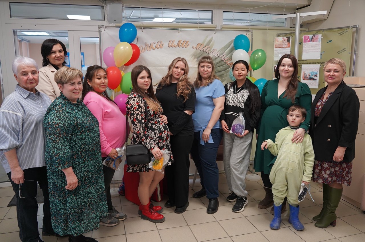 Будущих мам поздравили мастер-классом, лекцией и концертом в городе Обь