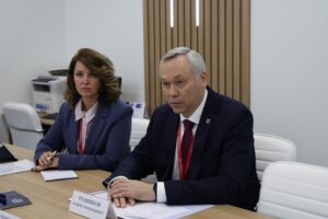 Губернатор Андрей Травников возглавил делегацию Новосибирской области на ПМЭФ-2026