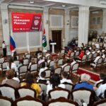 Юные новосибирцы получили главный документ гражданина из рук губернатора Травникова