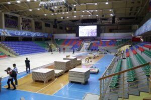 Губернатор Травников распорядился подобрать площадку для строительства баскетбольного центра