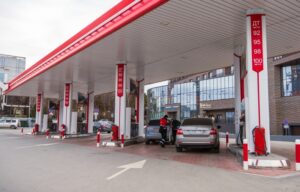 Оперштаб региона обязал обеспечить горючим коммунальную технику и пассажирский транспорт