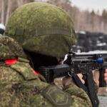 В Новосибирской области продлили повышенные выплаты контрактникам