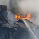 Сразу девять пожаров за сутки потушили новосибирские огнеборцы