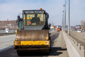 Старый Московский тракт обновят на 12 километрах по нацпроекту в этом году