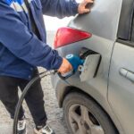 Бензин в Новосибирской области подешевел впервые за три месяца