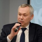 Андрей Травников укрепил позиции в десятке лидеров рейтинга губернаторов