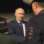 Борт президента РФ Путина приземлился в аэропорту Новосибирска 11 августа
