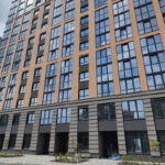 Строительство очередной высотки завершается в городе Обь