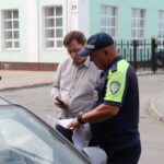 Таксисты без страховки пассажиров попали под штрафы после рейда минтранса и ГАИ в Новосибирске
