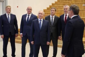 Президент России Владимир Путин осмотрел новый кампус НГУ в Новосибирске