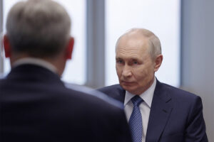Андрей Травников доложил Владимиру Путину о росте экономики региона
