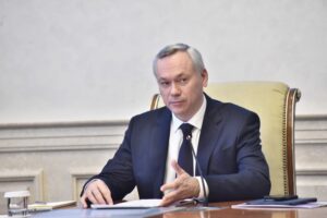 Андрей Травников рассказал о решении голосовать дистанционно на выборах в Госдуму