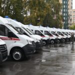 Пятнадцать новых машин скорой помощи передали медикам Новосибирской области