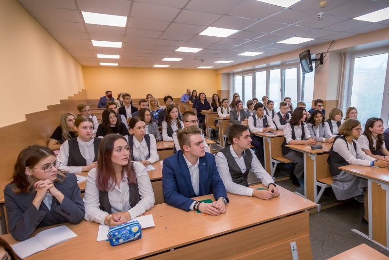 Более трёхсот абитуриентов выбрали целевое обучение по педагогическим направлениям в регионе