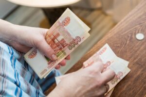 Индексацию зарплат бюджетников провели в Новосибирской области с первого октября
